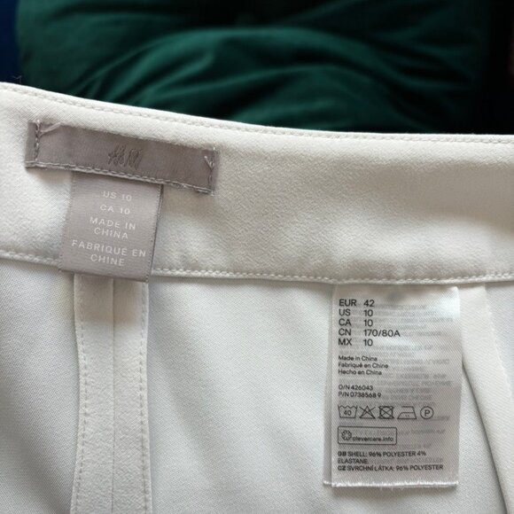 White high waisted wide leg trousers with leg slit, size 10 - Picture 4 of 4